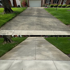 Driveway and Garage Pressure Washing in Worthington, Ohio