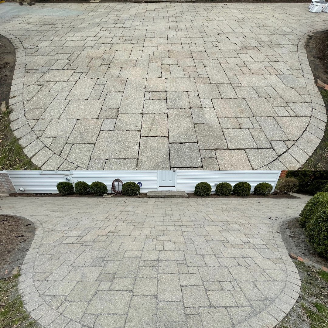 Transform Your Patio with Clean Life’s Expert Paver Cleaning in Lewis Center, Ohio